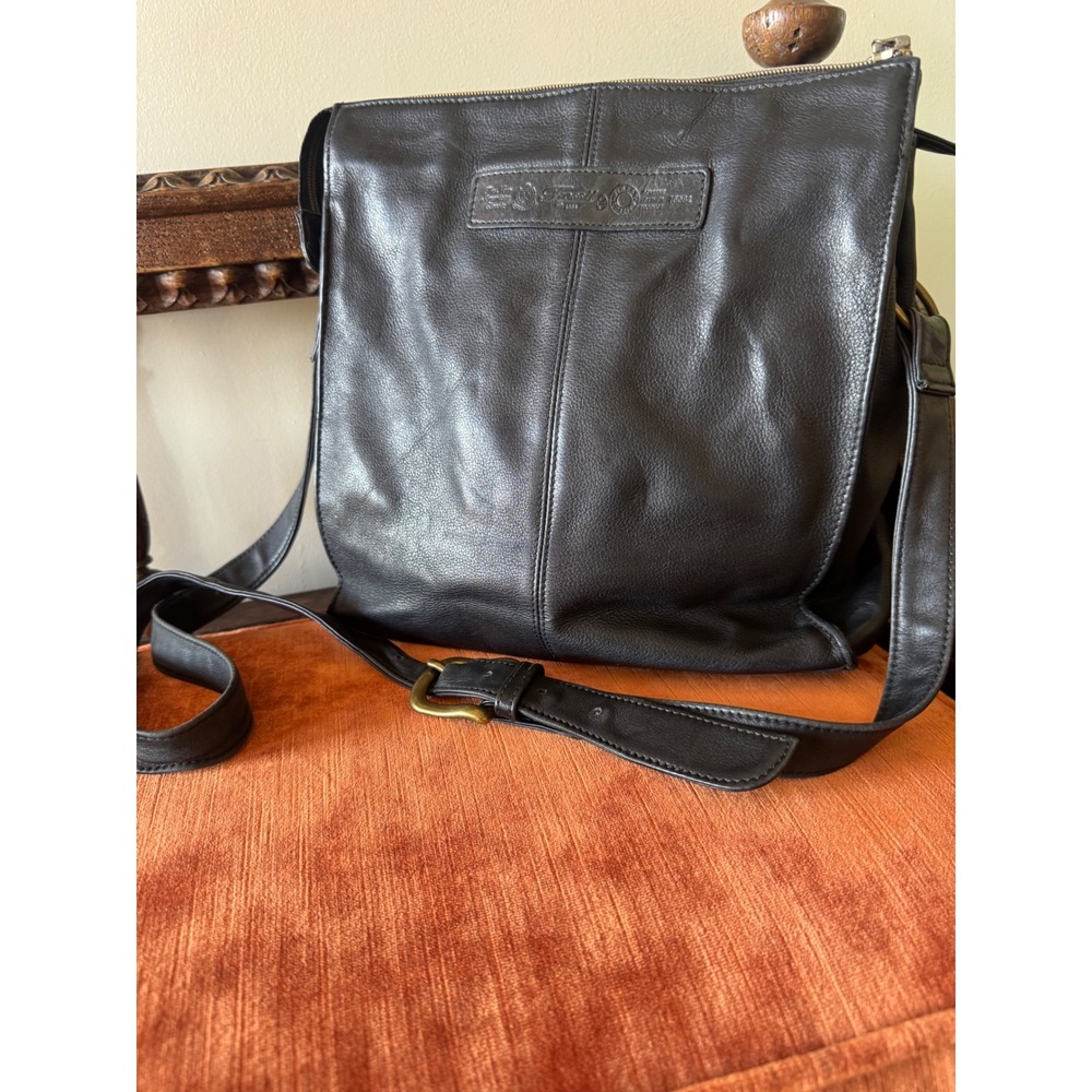 Fossil Leather Crossbody Bag Black Minimalist Vintage Messenger Purse